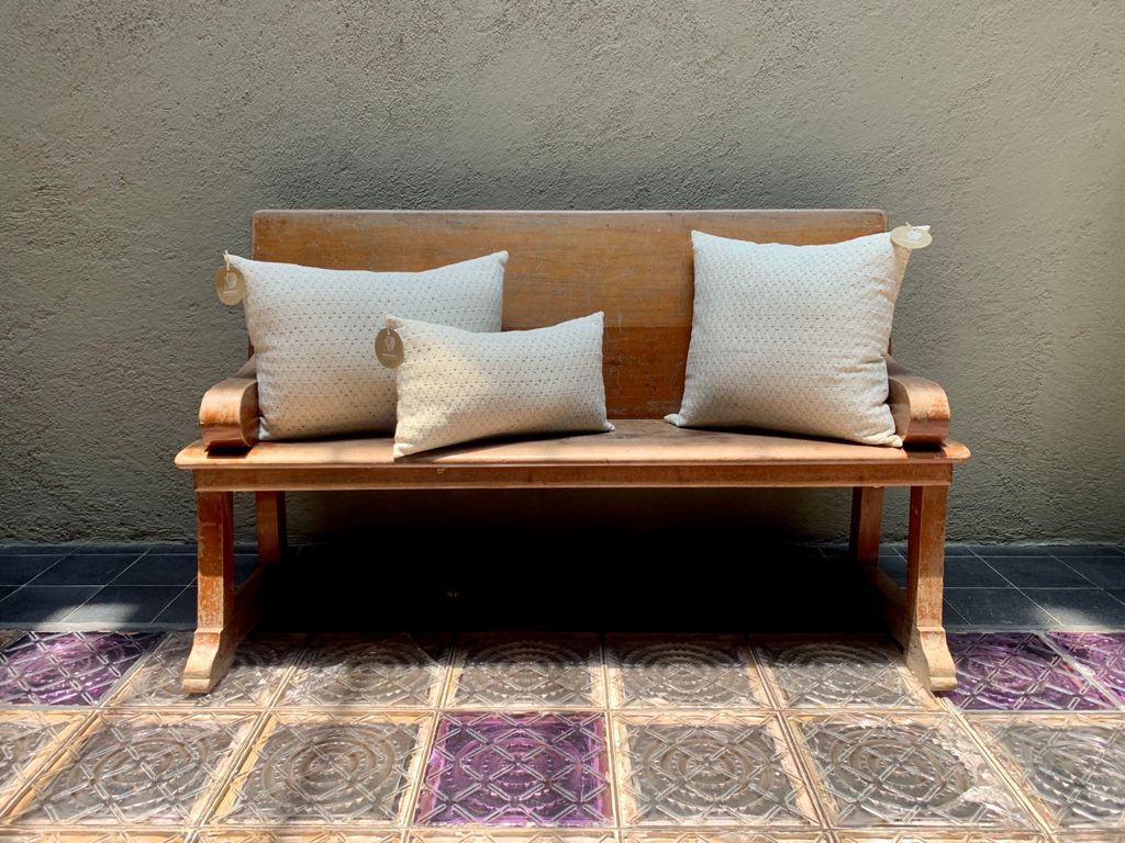 Cojín Telar de Pedal Tejido Amuzgo