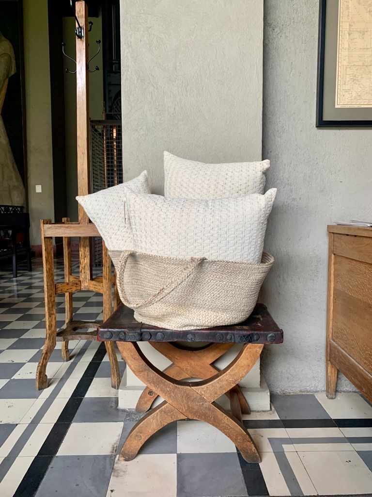 Cojín Telar de Pedal Tejido Amuzgo