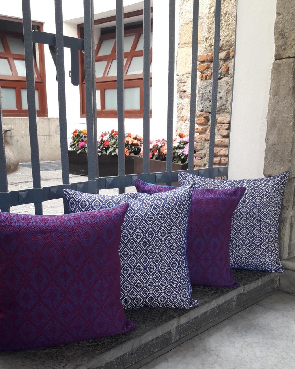 Cojín Telar de Cintura Brocado Cargadores del Mundo