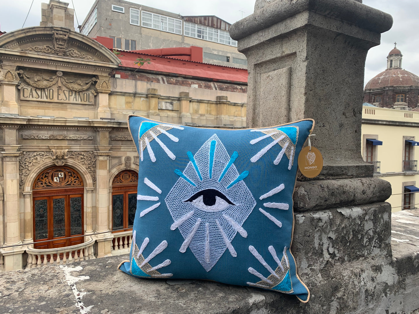 Cojín Mazahua Diamante y Ojo