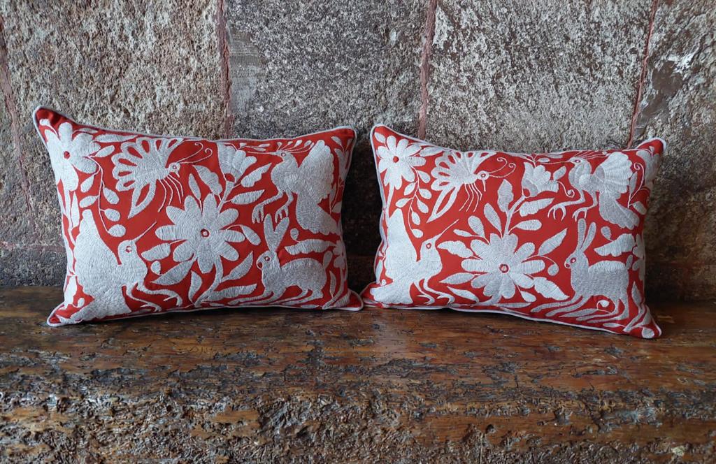 Cojín Otomí Flora y Fauna