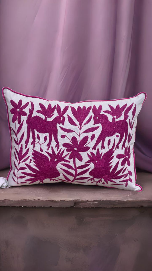 Cojín Otomí Bordado Flora y Fauna