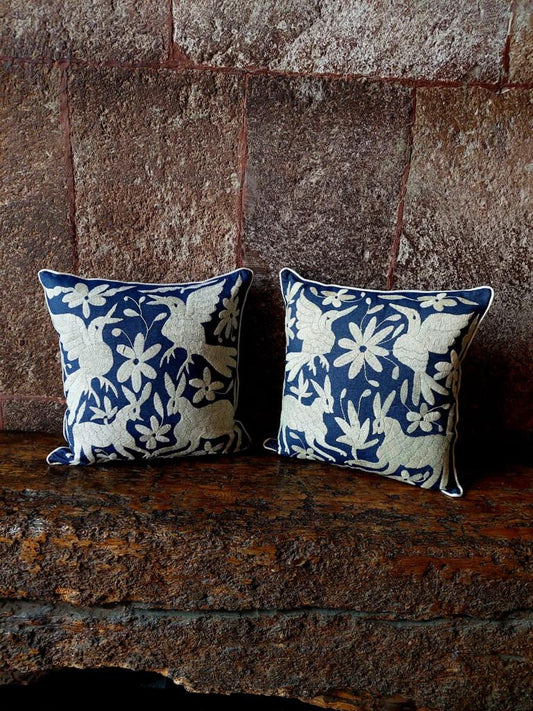 Cojín Otomí Bordado Flora y Fauna