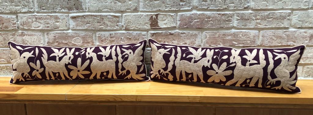 Cojín Doble Lumbar Otomí Bordado Flora y Fauna