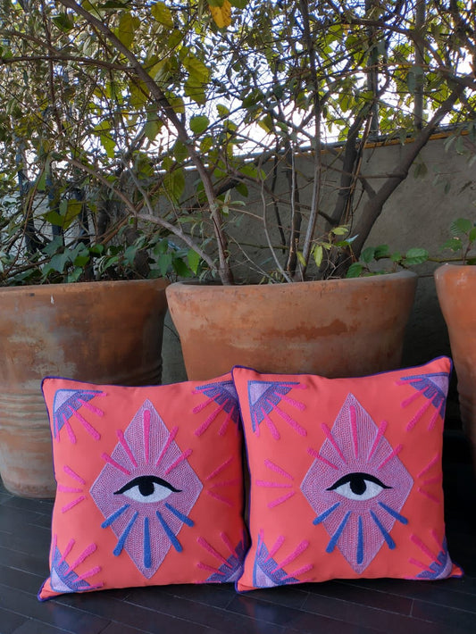 Cojín Mazahua Diamante y Ojo