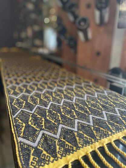 Camino Brocado Maíz