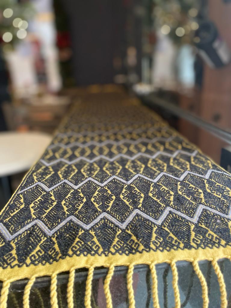 Camino Brocado Maíz