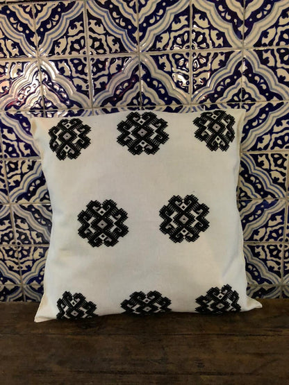 Cojín Brocado Huellas