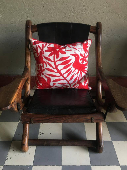 Cojín Otomí Bordado Flora y Fauna