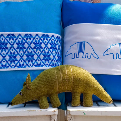 Mongo (Nahual) - Armadillo